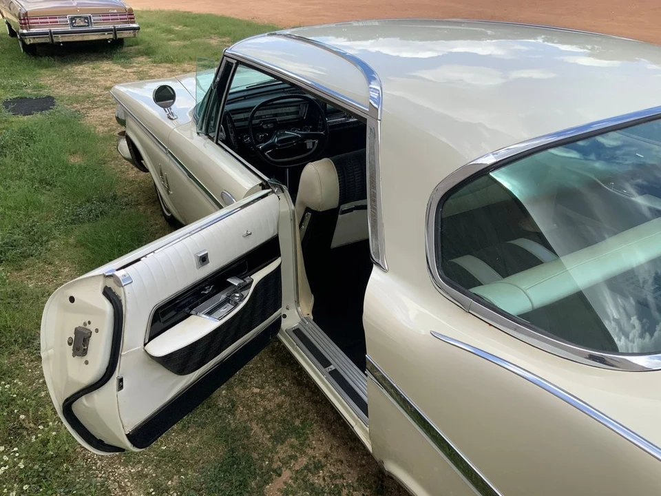 1961 Chrysler Imperial 2nd Gen - Image 19 of 31