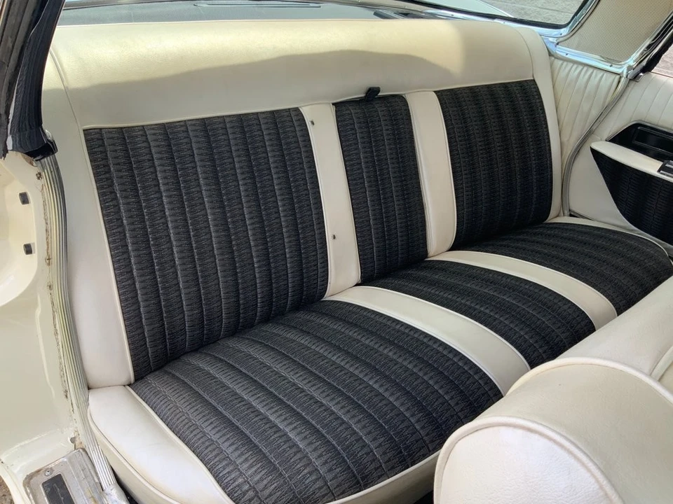 1961 Chrysler Imperial 2nd Gen - Image 17 of 31