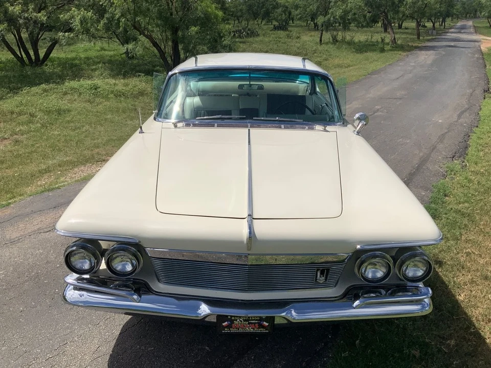 1961 Chrysler Imperial 2nd Gen - Image 30 of 31