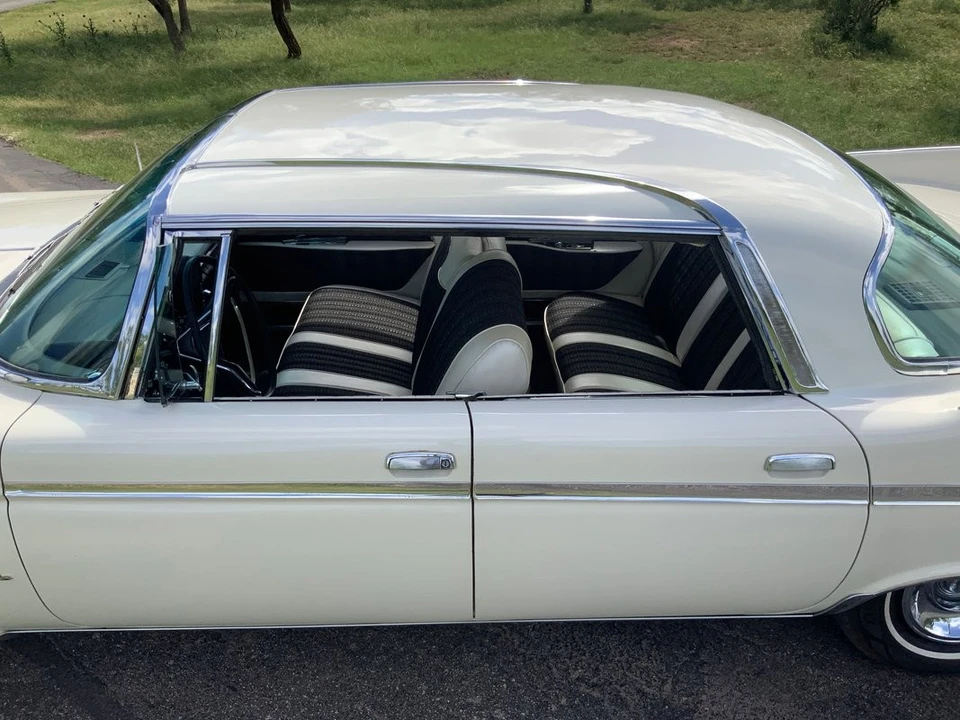 1961 Chrysler Imperial 2nd Gen - Image 21 of 31