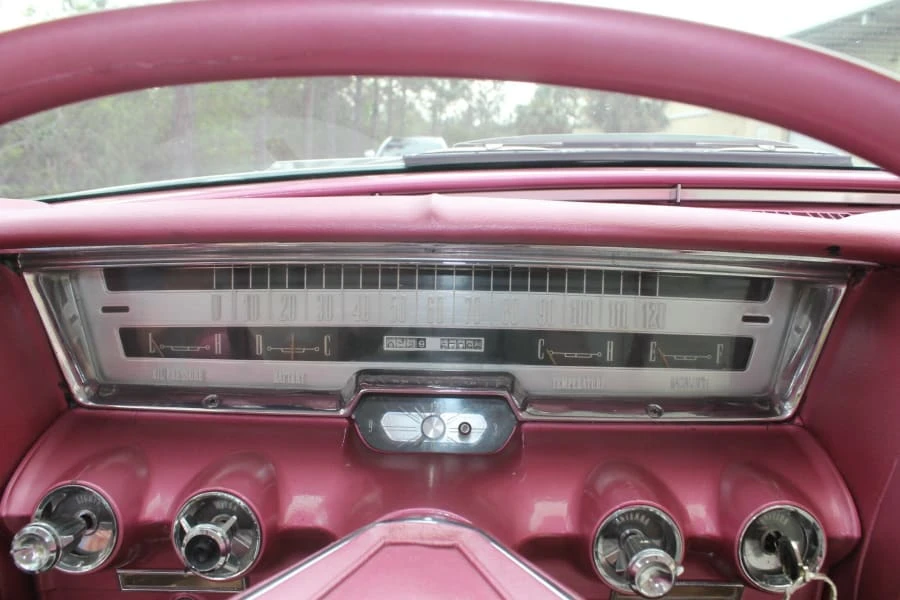 1961 Chrysler Imperial 2nd Gen - Image 9 of 25