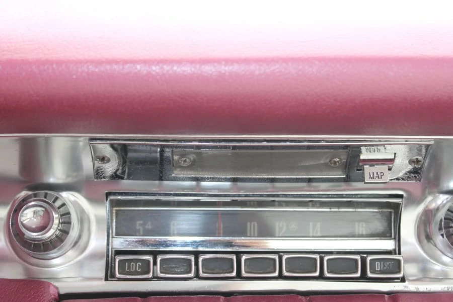 1961 Chrysler Imperial 2nd Gen - Image 11 of 25