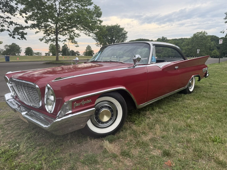 1961 Chrysler New Yorker - Image 2 of 31