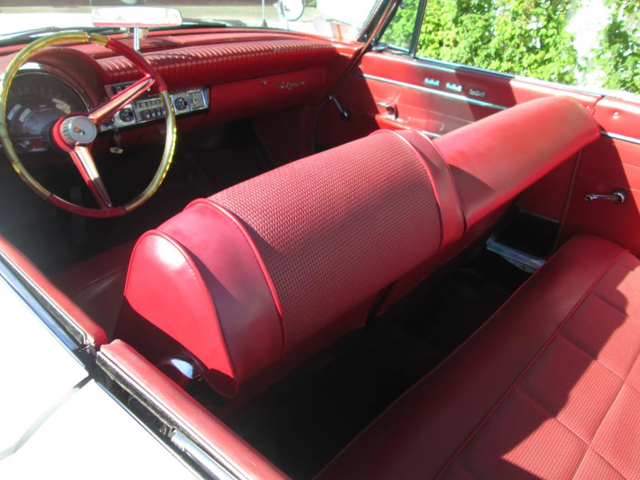 1961 Chrysler New Yorker - Image 17 of 24