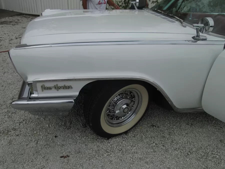 1961 Chrysler New Yorker - Image 6 of 24