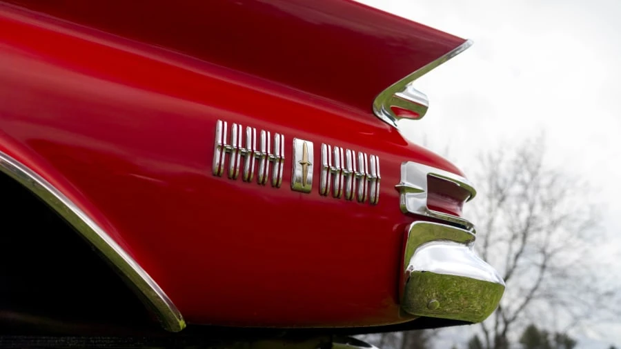 1961 Chrysler New Yorker - Image 8 of 31