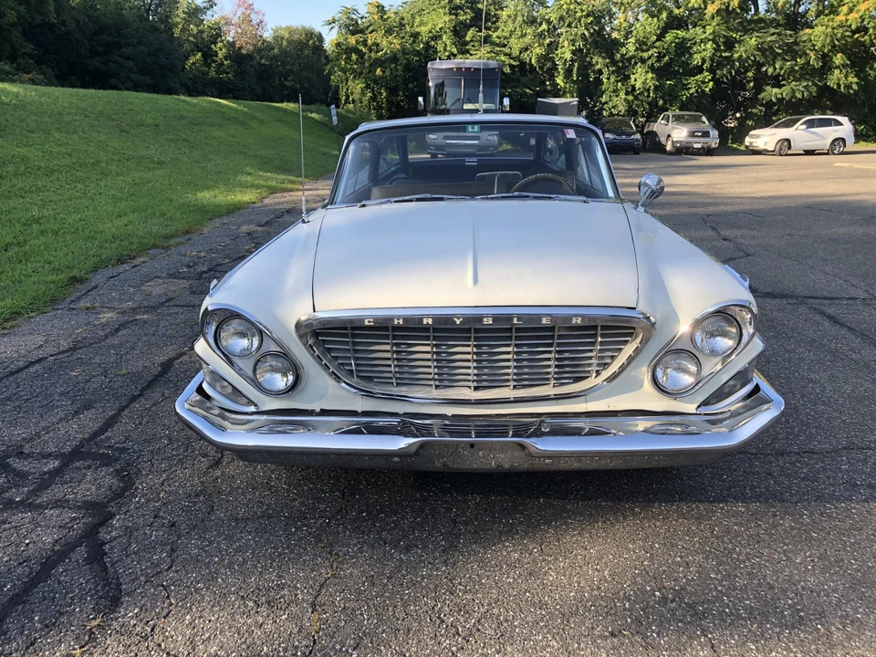 1961 Chrysler New Yorker - Image 3 of 31