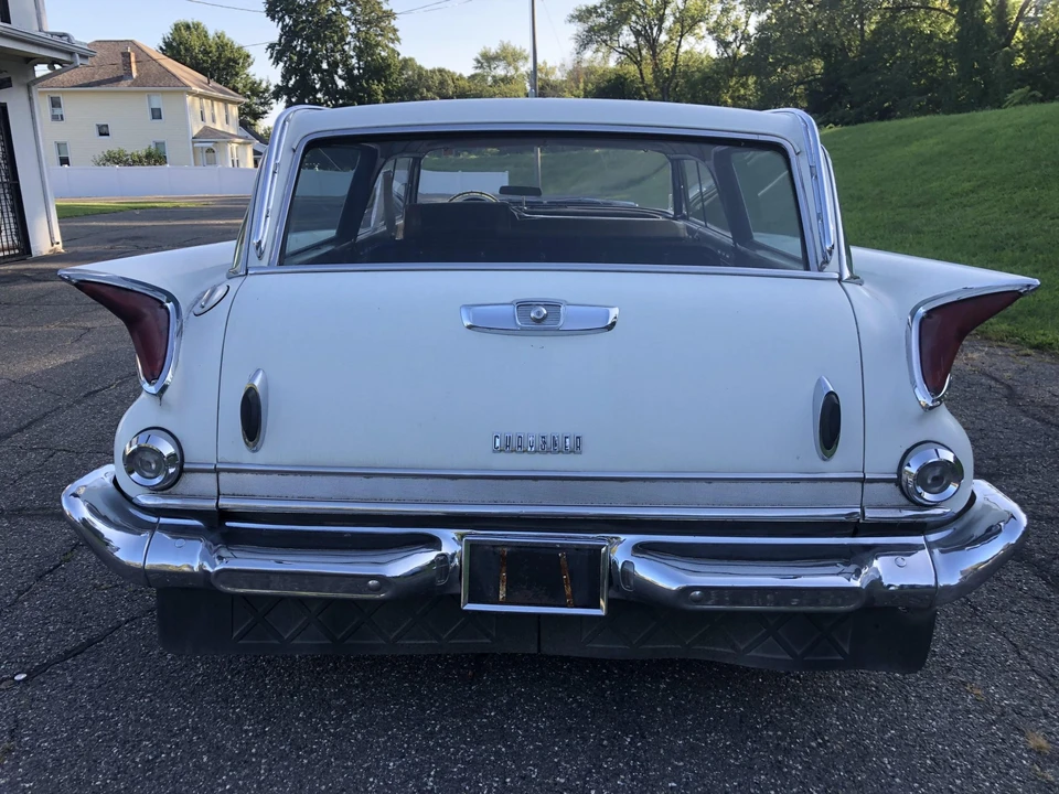 1961 Chrysler New Yorker - Image 12 of 31