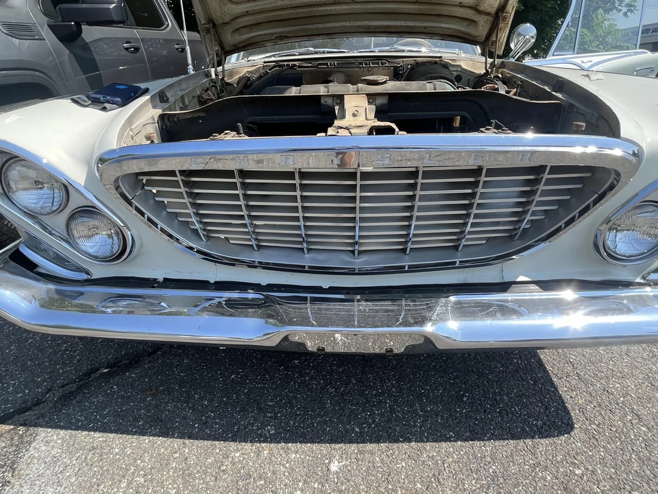 1961 Chrysler New Yorker - Image 22 of 31