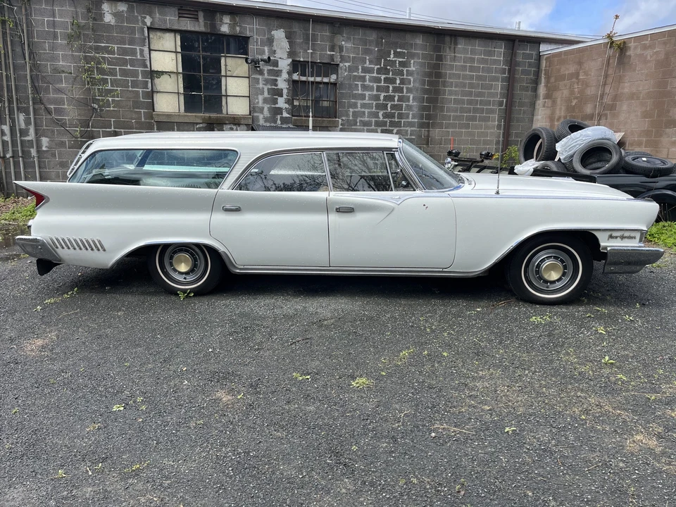 1961 Chrysler New Yorker - Image 15 of 31