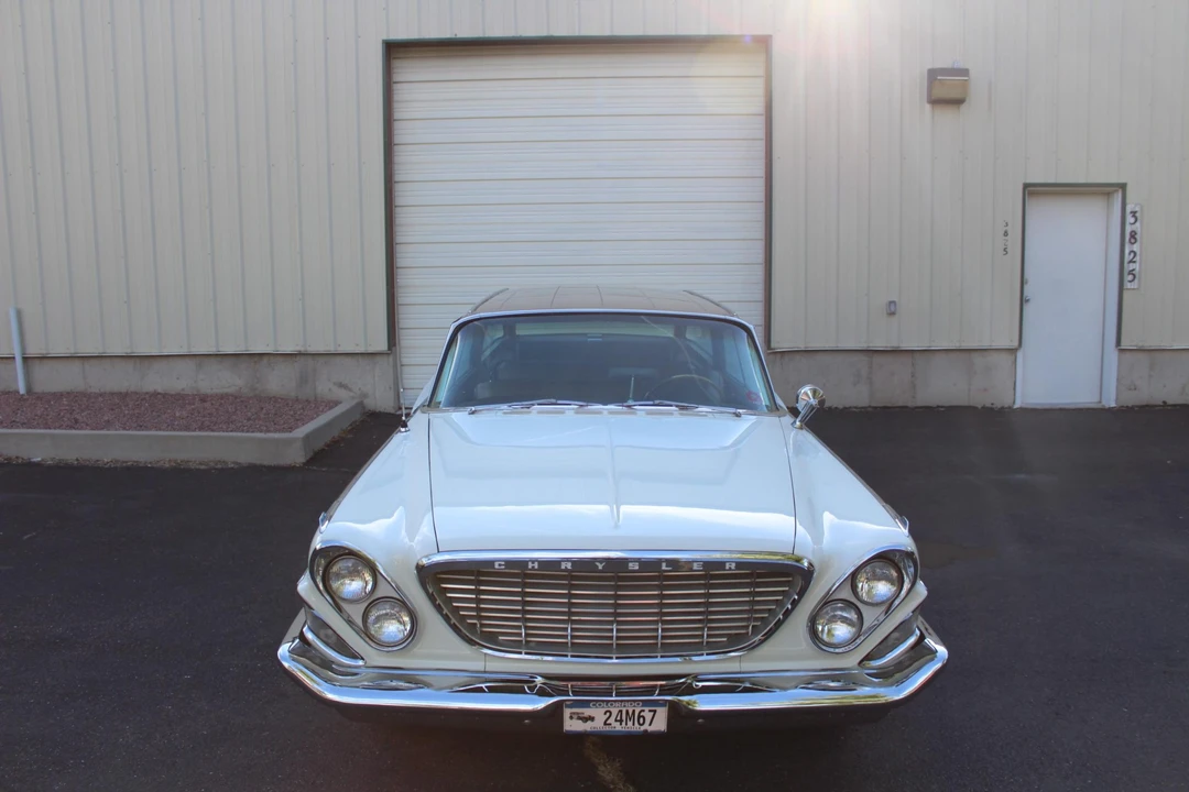 1961 Chrysler New Yorker - Image 4 of 31