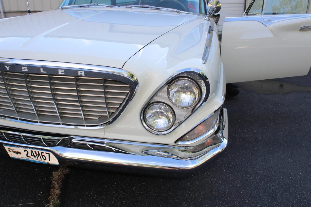 1961 Chrysler New Yorker - Image 18 of 31