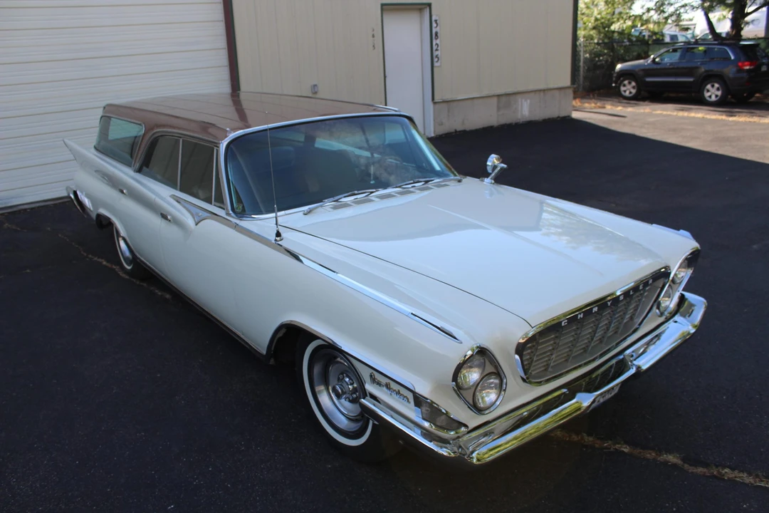 1961 Chrysler New Yorker - Image 3 of 31