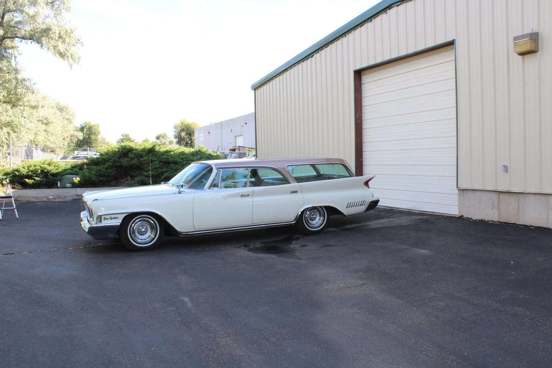 1961 Chrysler New Yorker - Image 9 of 31