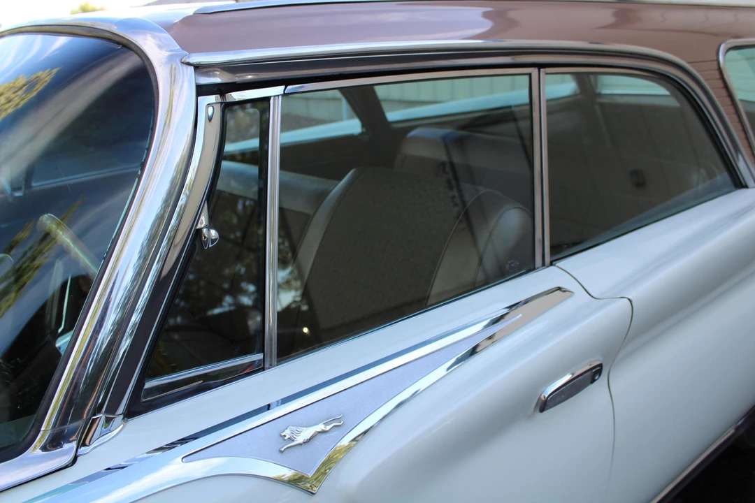 1961 Chrysler New Yorker - Image 25 of 31