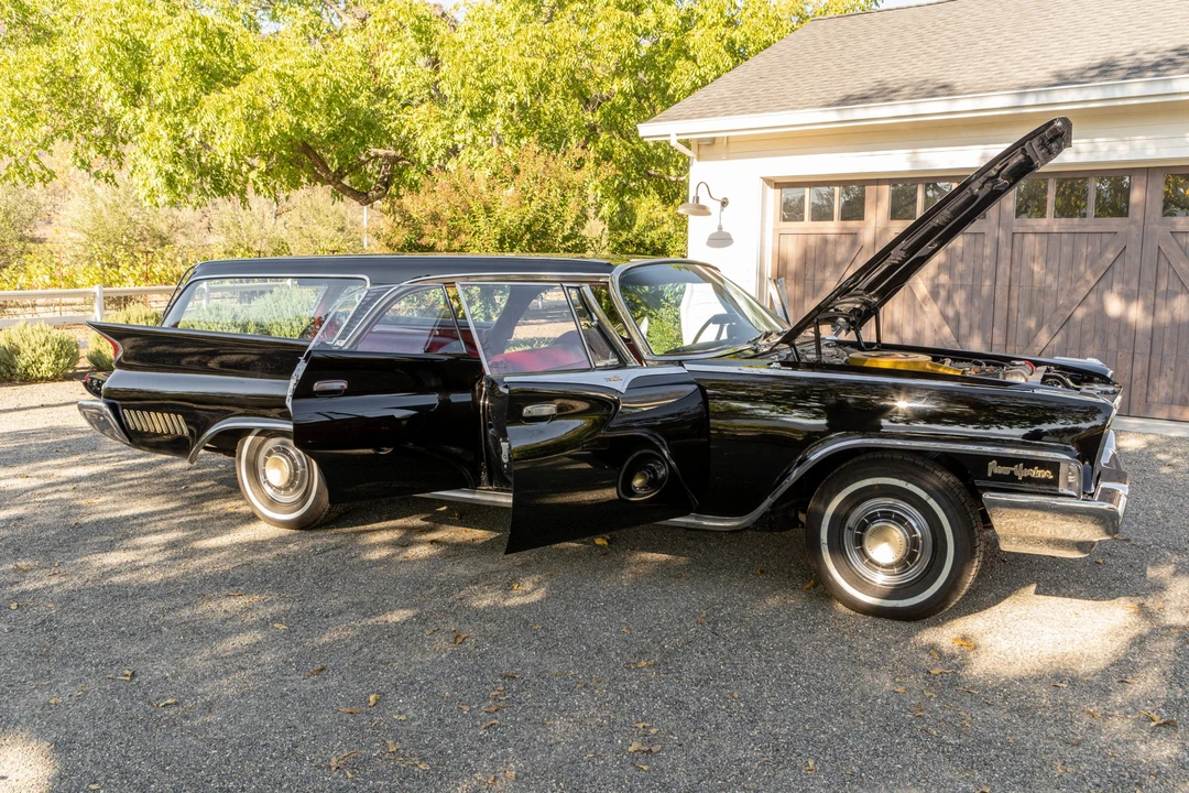 1961 Chrysler New Yorker - Image 18 of 31