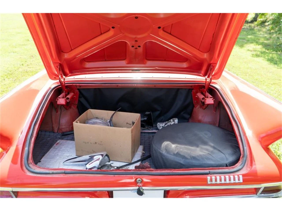 1961 Chrysler Newport - Image 29 of 31