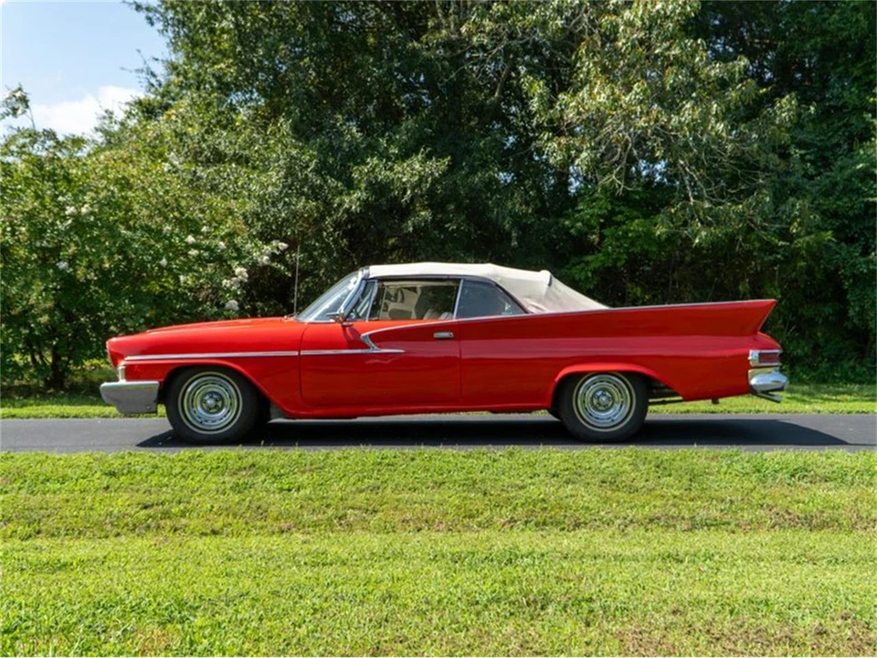1961 Chrysler Newport - Image 4 of 31