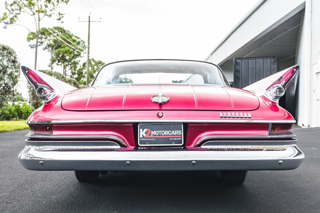 1961 Chrysler Newport - Image 8 of 31