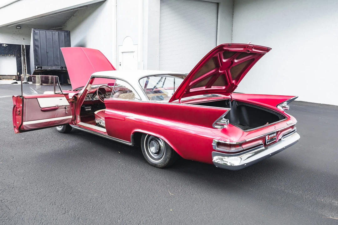 1961 Chrysler Newport - Image 18 of 31