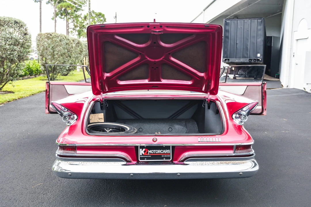 1961 Chrysler Newport - Image 19 of 31