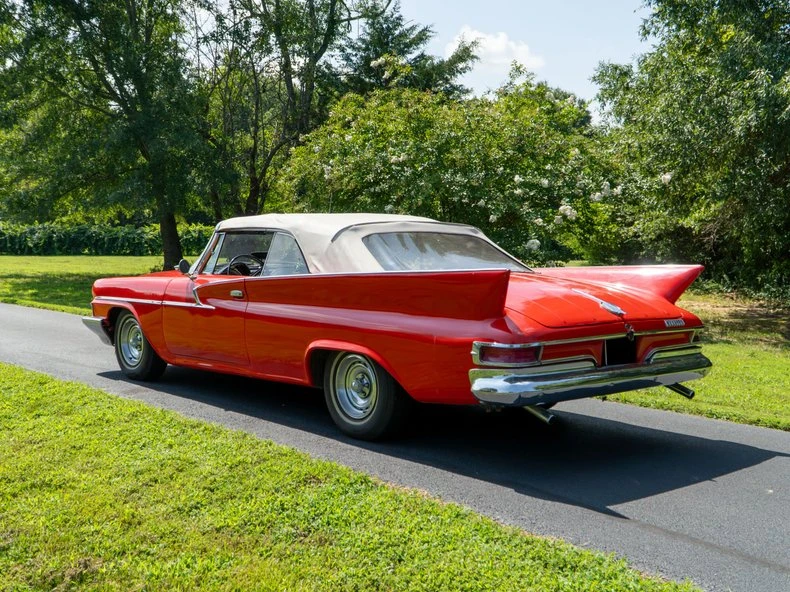 1961 Chrysler Newport - Image 5 of 31