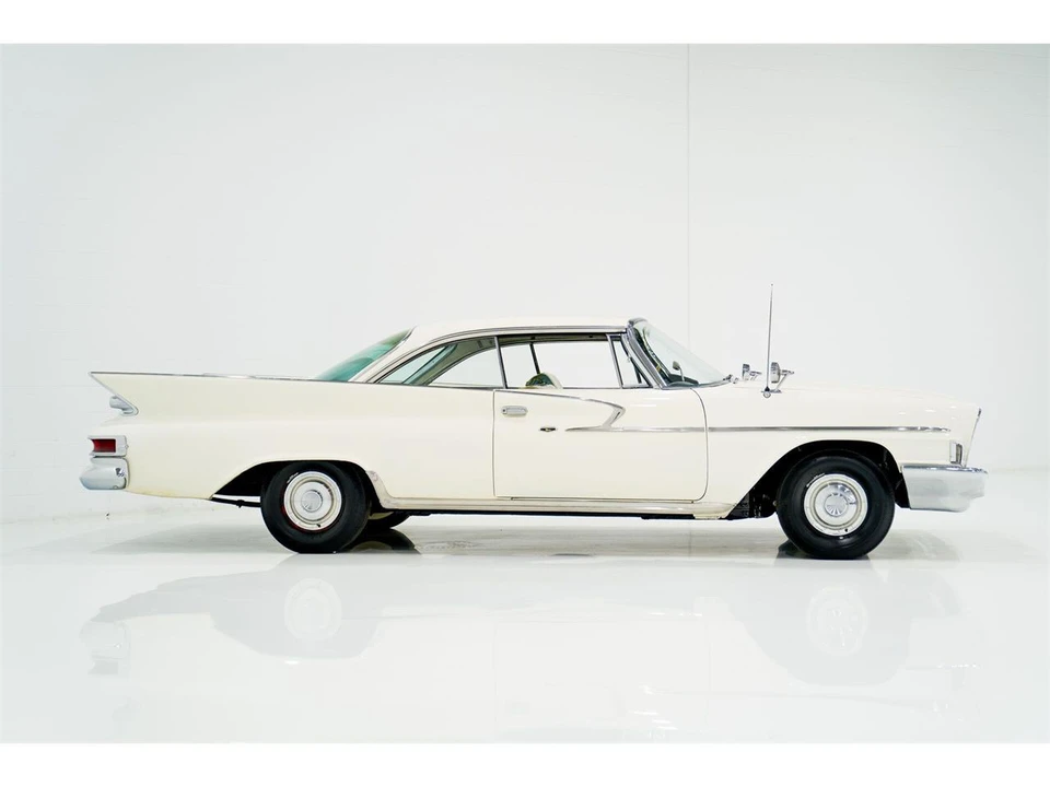 1961 Chrysler Windsor - Image 4 of 31