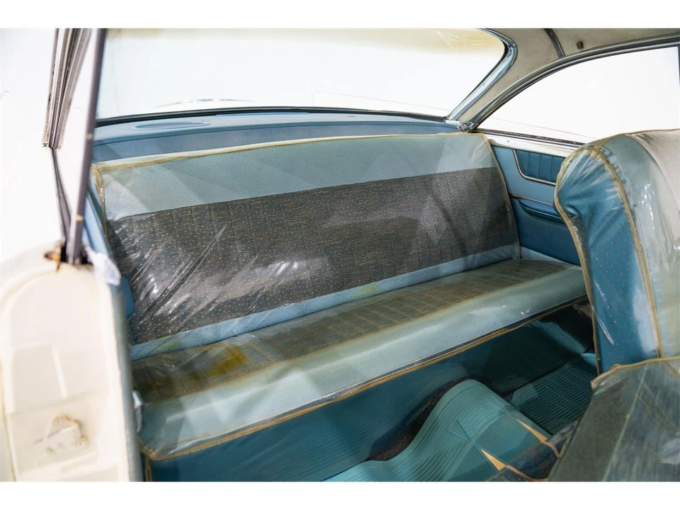 1961 Chrysler Windsor - Image 14 of 31
