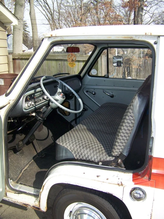 1961 Chevrolet Corvair Greenbrier & Corvan - Image 30 of 31