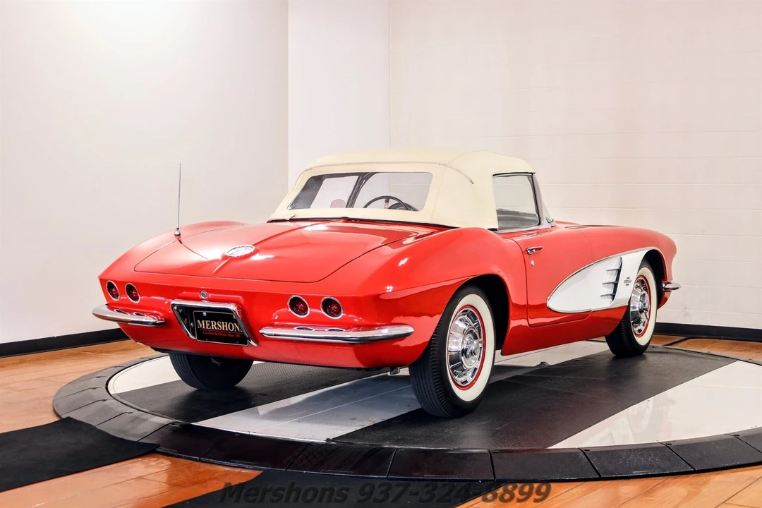 1961 Chevrolet Corvette C1 - Image 11 of 20