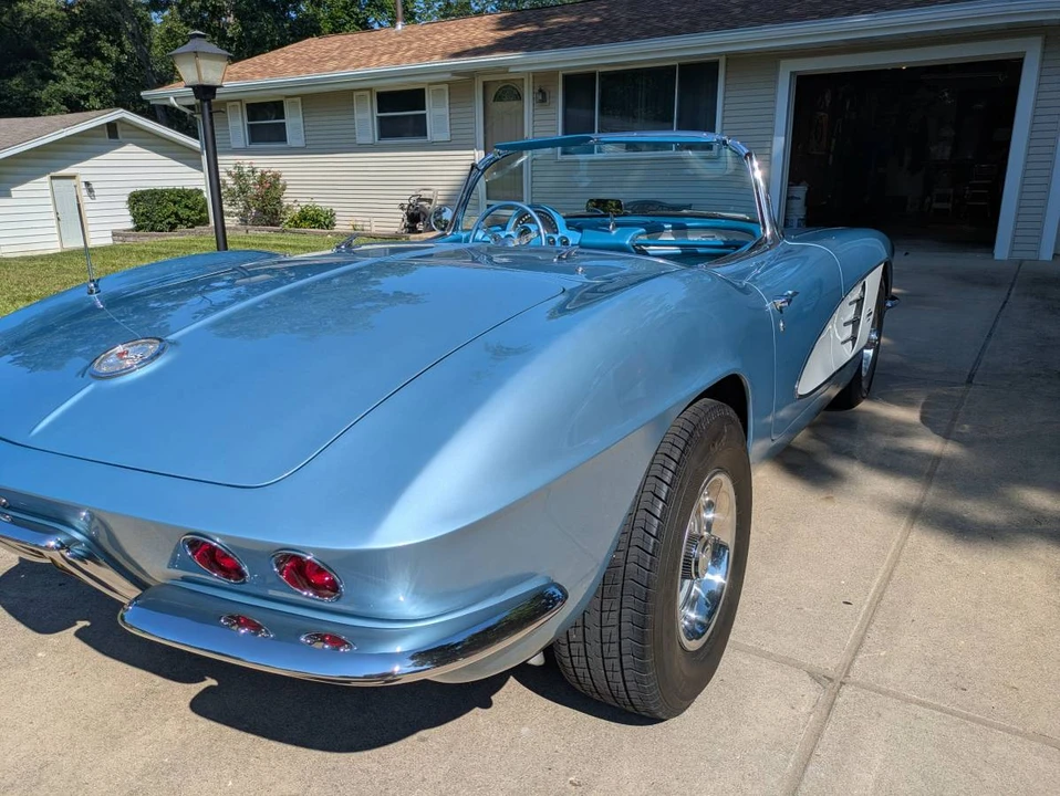 1961 Chevrolet Corvette C1 - Image 7 of 10