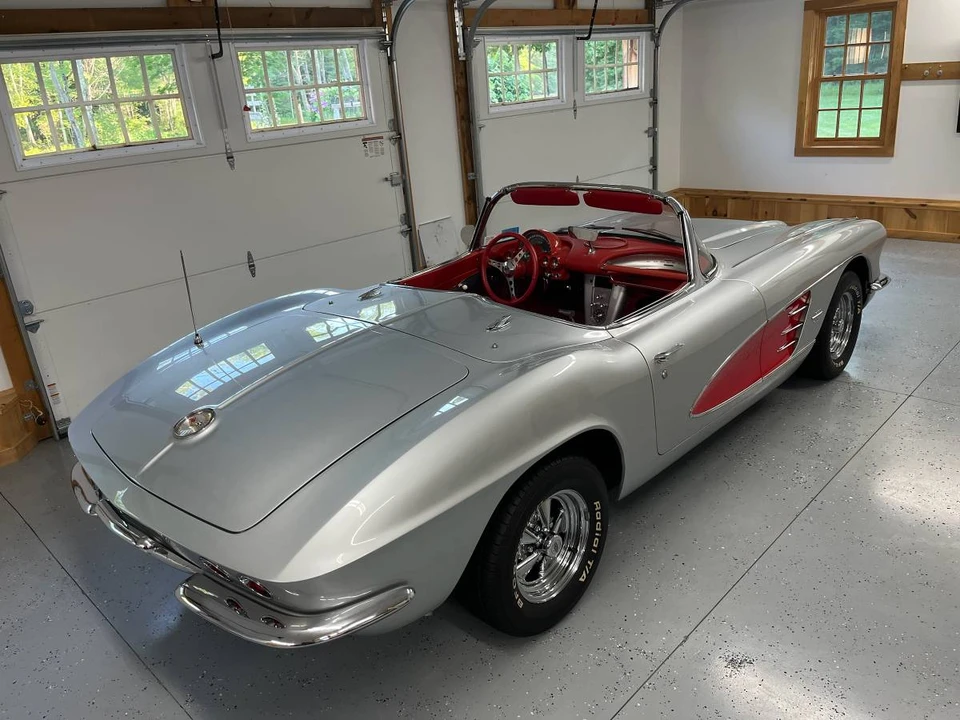 1961 Chevrolet Corvette C1 - Image 2 of 22