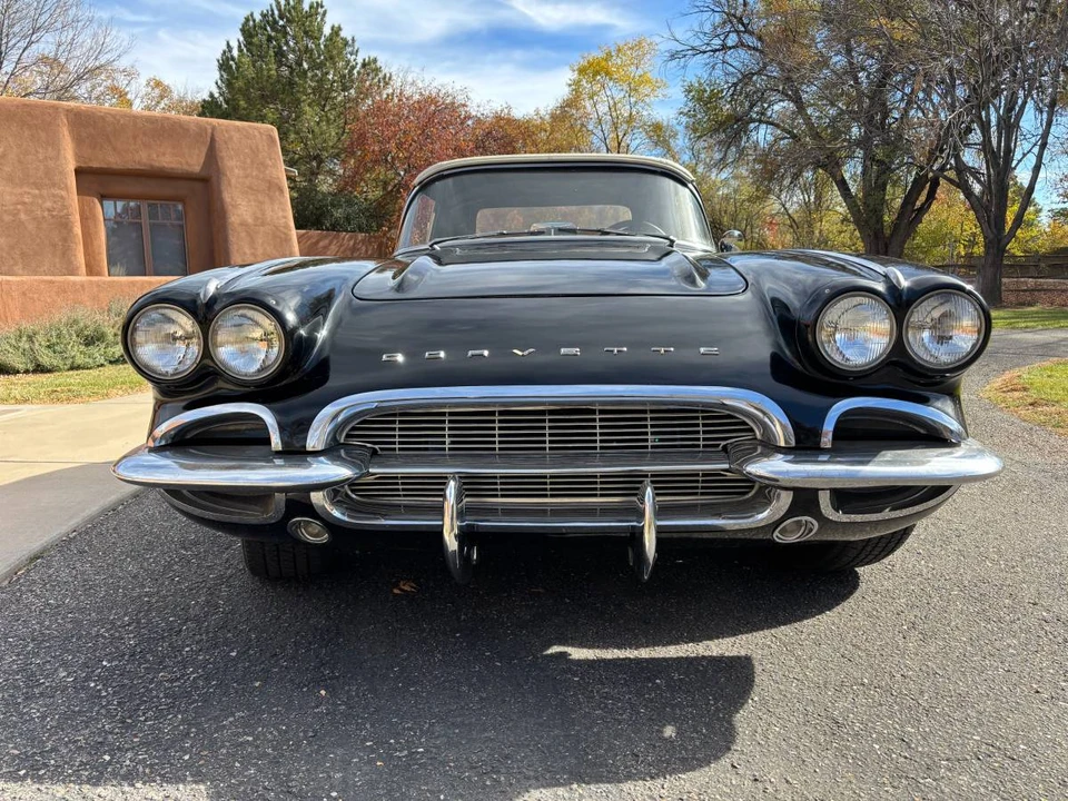 1961 Chevrolet Corvette - Image 2 of 14
