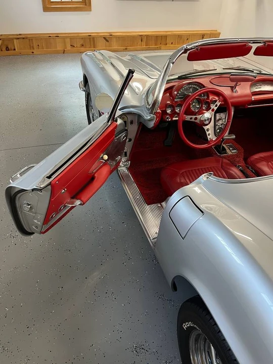 1961 Chevrolet Corvette C1 - Image 7 of 22