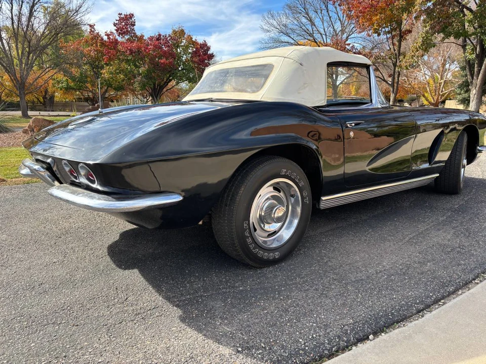 1961 Chevrolet Corvette - Image 3 of 14