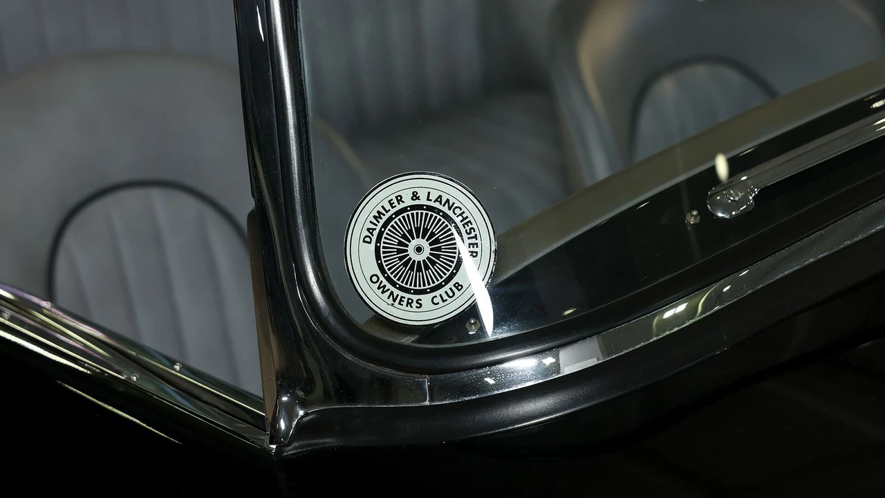 1961 Daimler SP250 - Image 18 of 31
