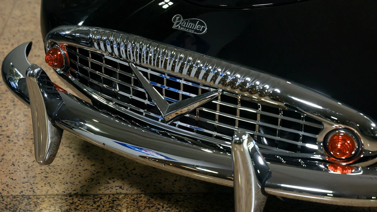 1961 Daimler SP250 - Image 17 of 31