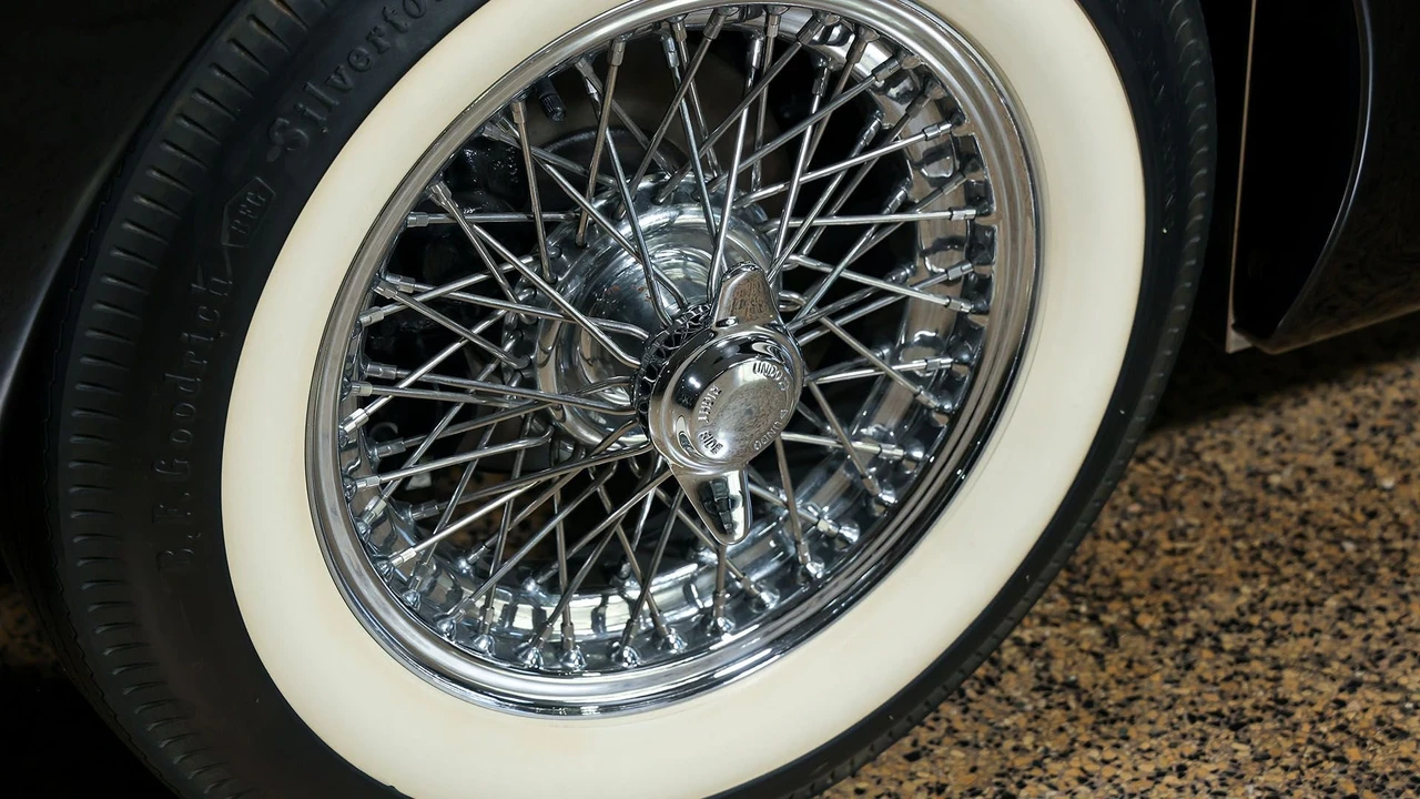 1961 Daimler SP250 - Image 14 of 31