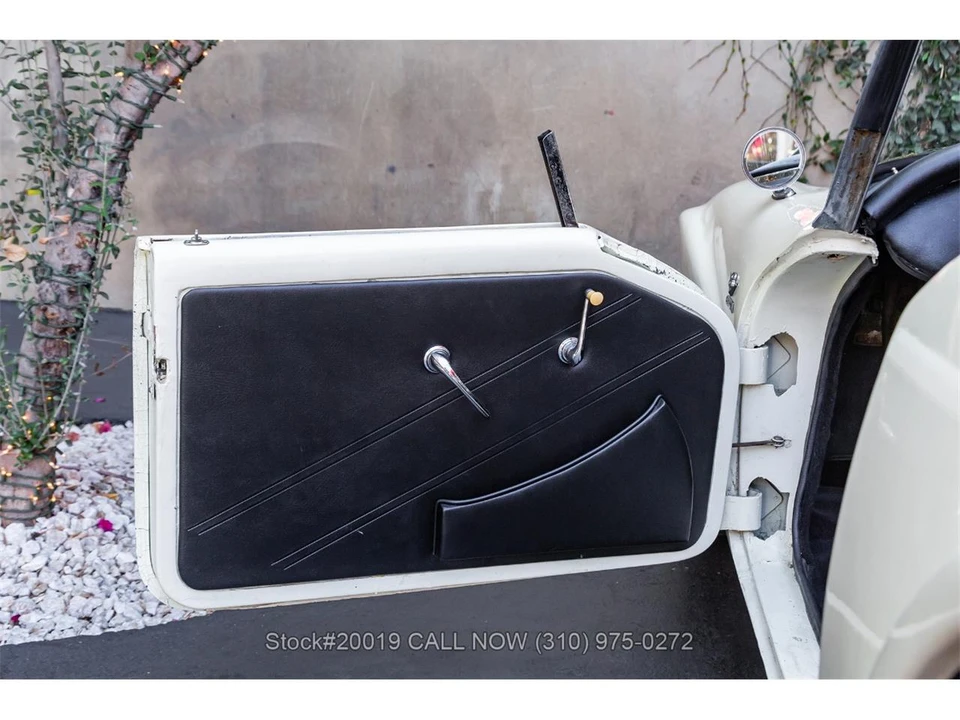 1961 Daimler SP250 - Image 19 of 31