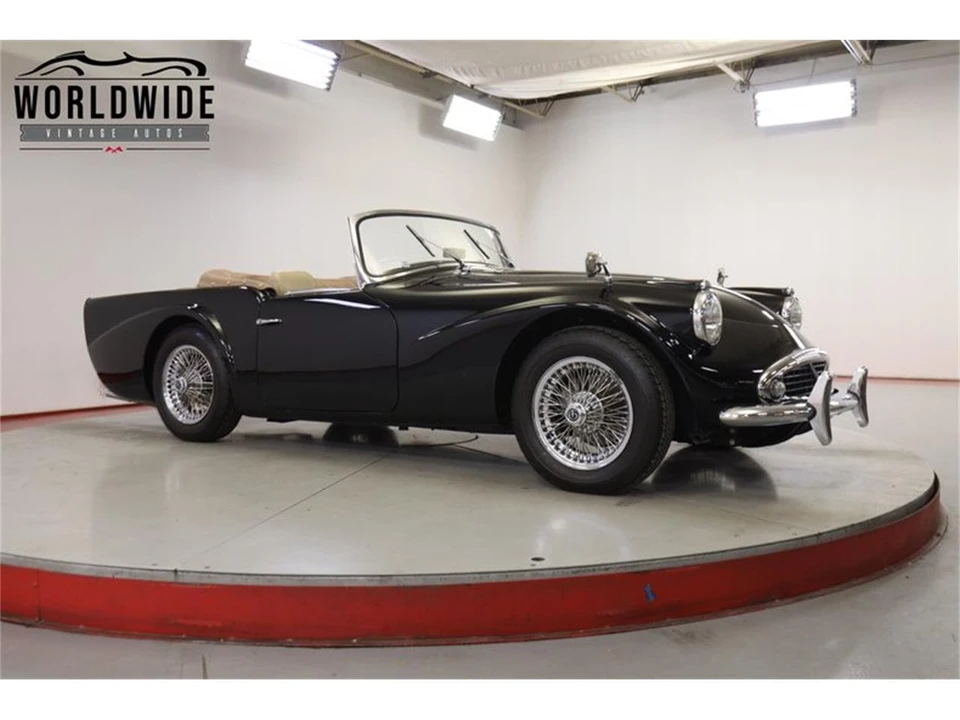 1961 Daimler SP250 - Image 2 of 31