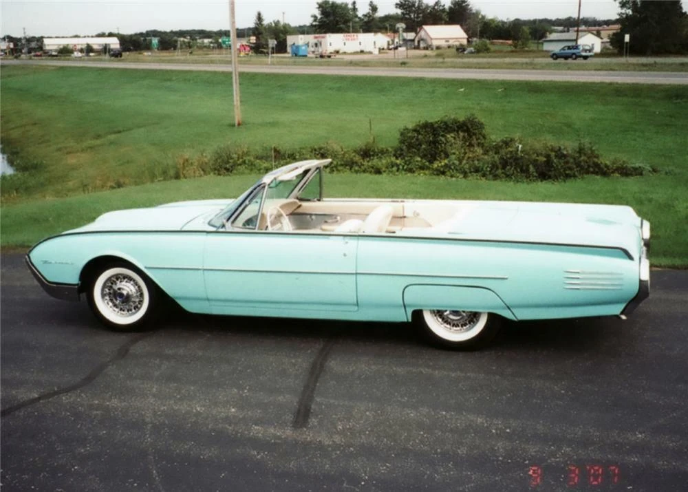 1961 Ford Thunderbird 3rd Gen - Image 4 of 4