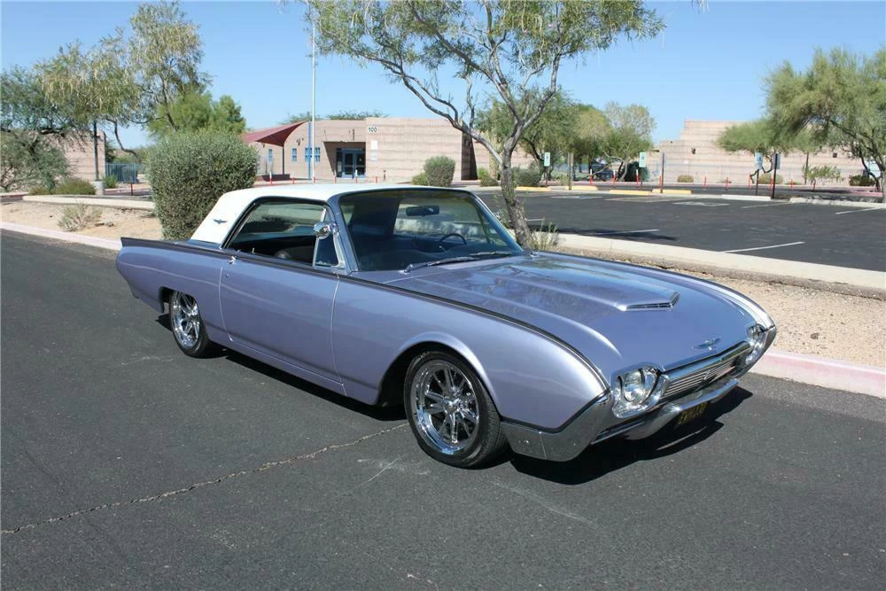 1961 Ford Thunderbird 3rd Gen - Image 5 of 5