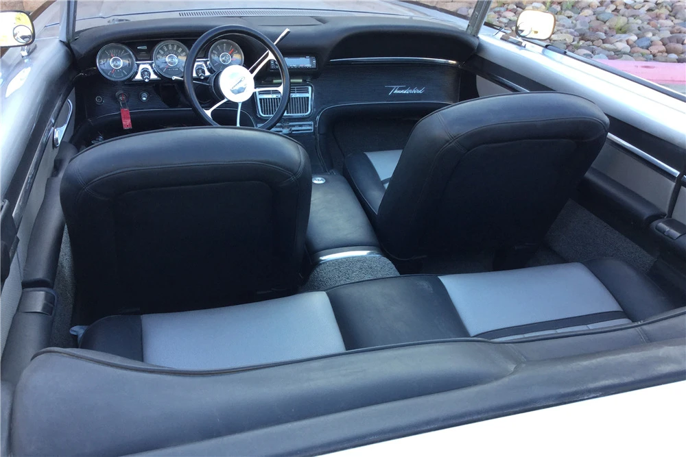 1961 Ford Thunderbird 3rd Gen - Image 3 of 5