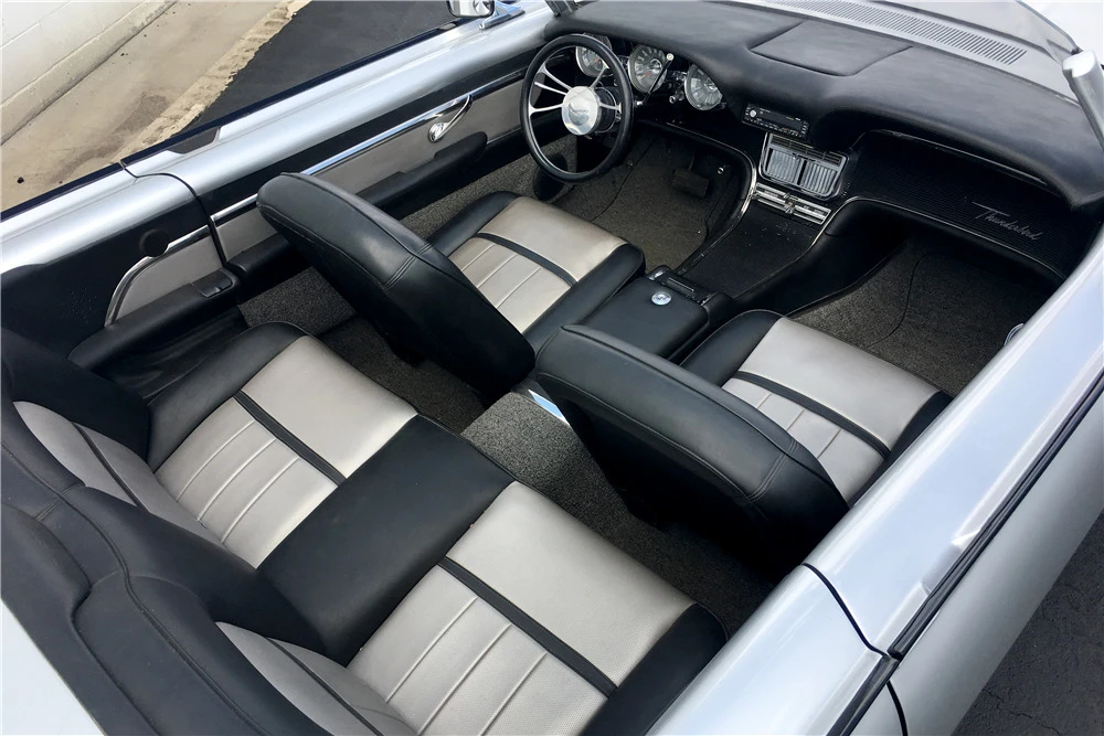 1961 Ford Thunderbird 3rd Gen - Image 4 of 6