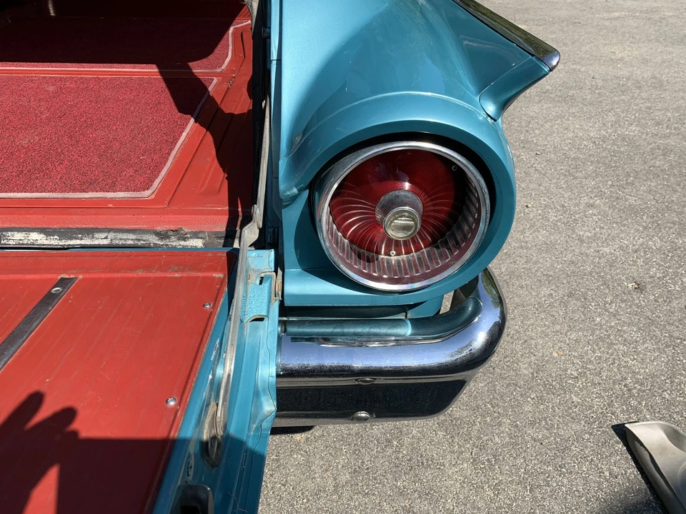 1961 Ford Country Sedan - Image 18 of 31
