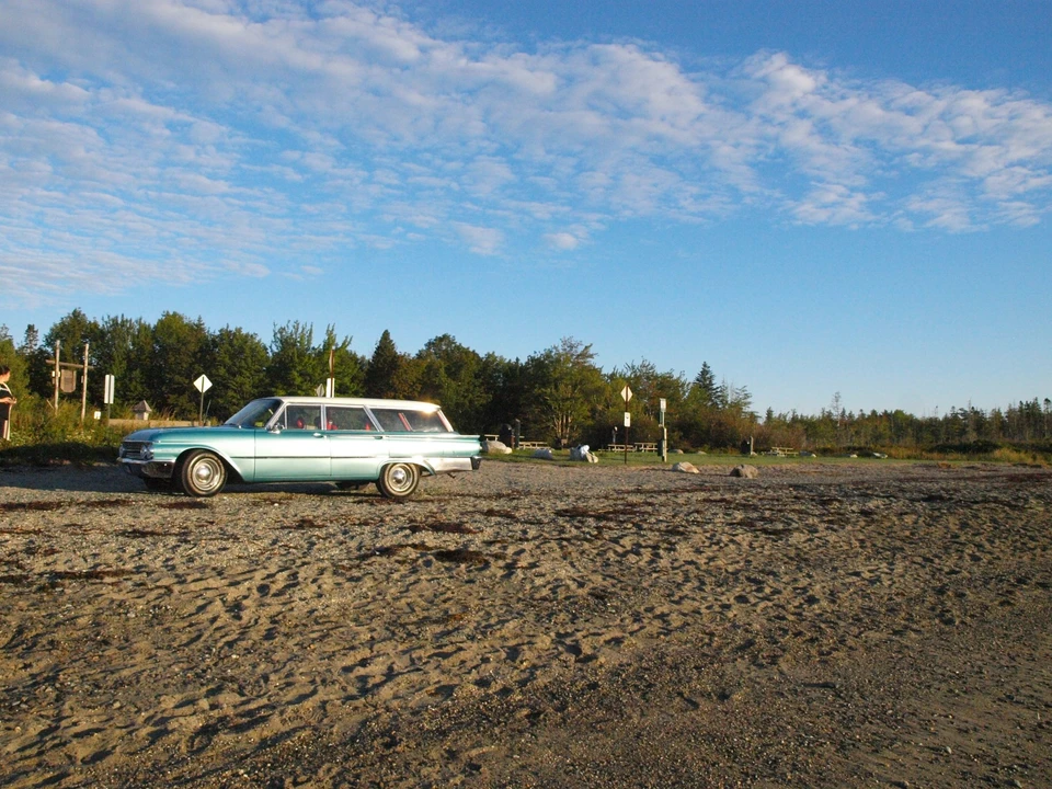 1961 Ford Country Sedan - Image 2 of 31