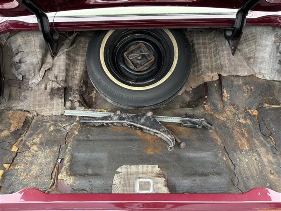 1961 Ford Fairlane 3rd Gen - Image 8 of 31