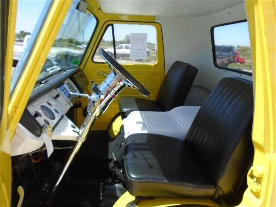 1961 Ford Econoline Van - Image 5 of 9