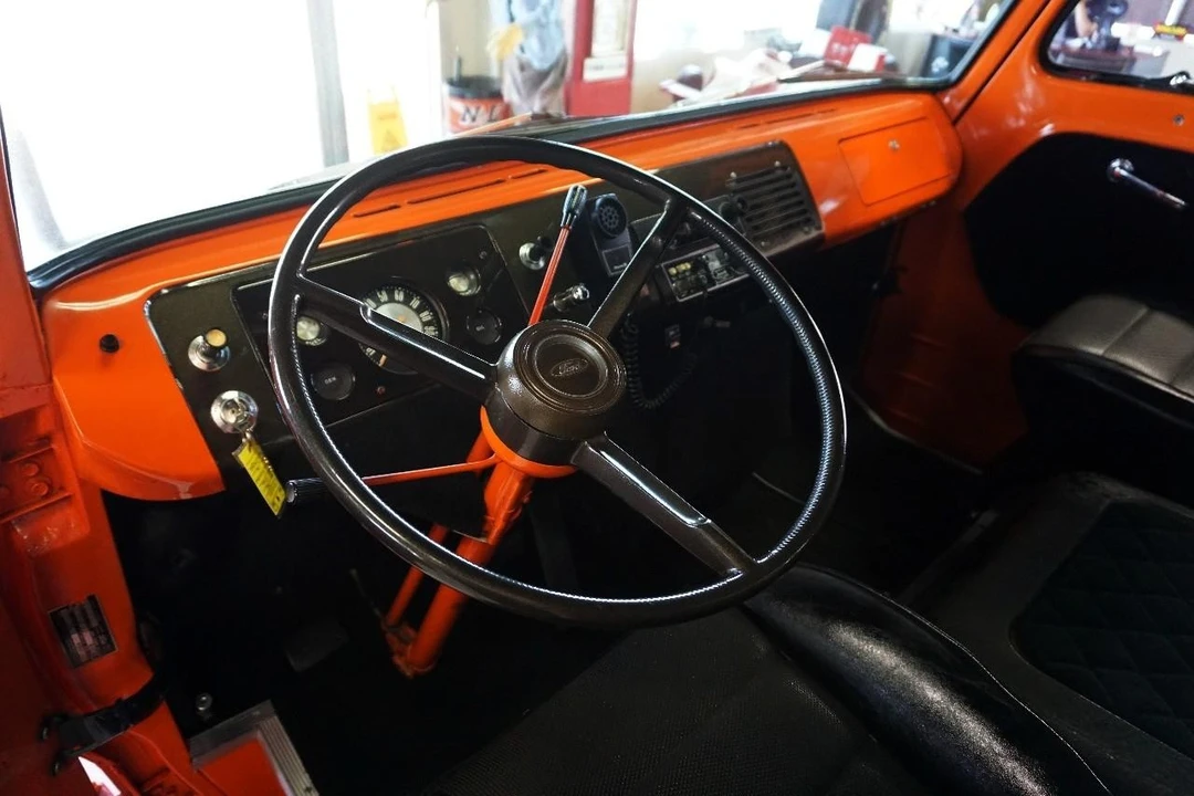 1961 Ford Econoline Van - Image 25 of 31
