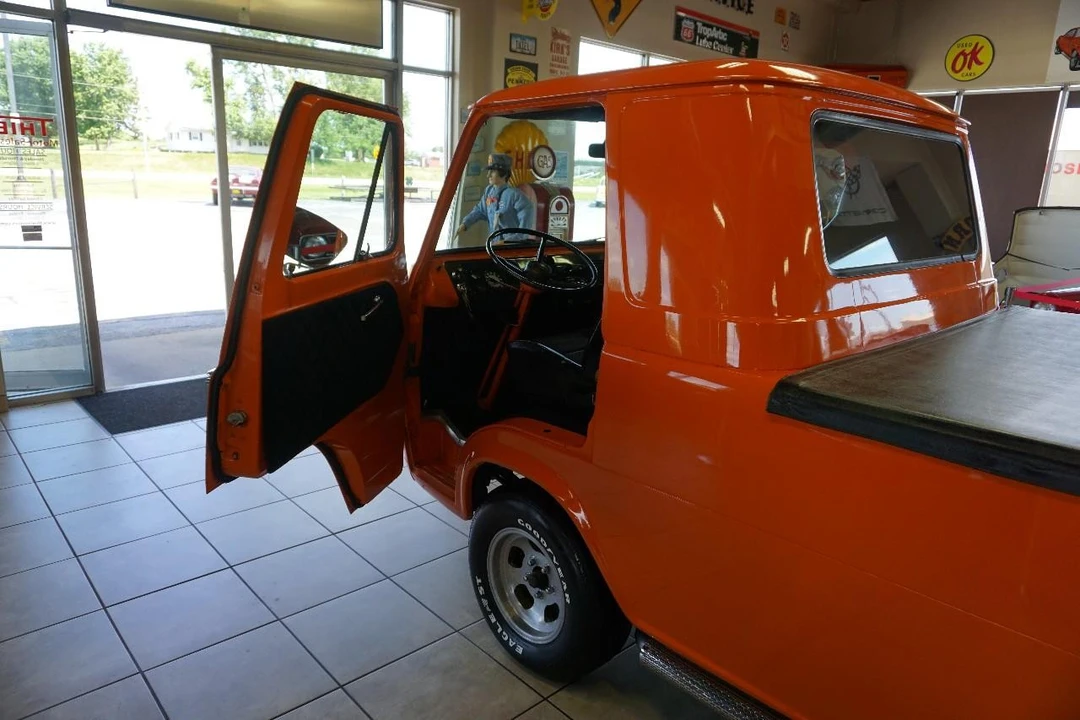 1961 Ford Econoline Van - Image 20 of 31
